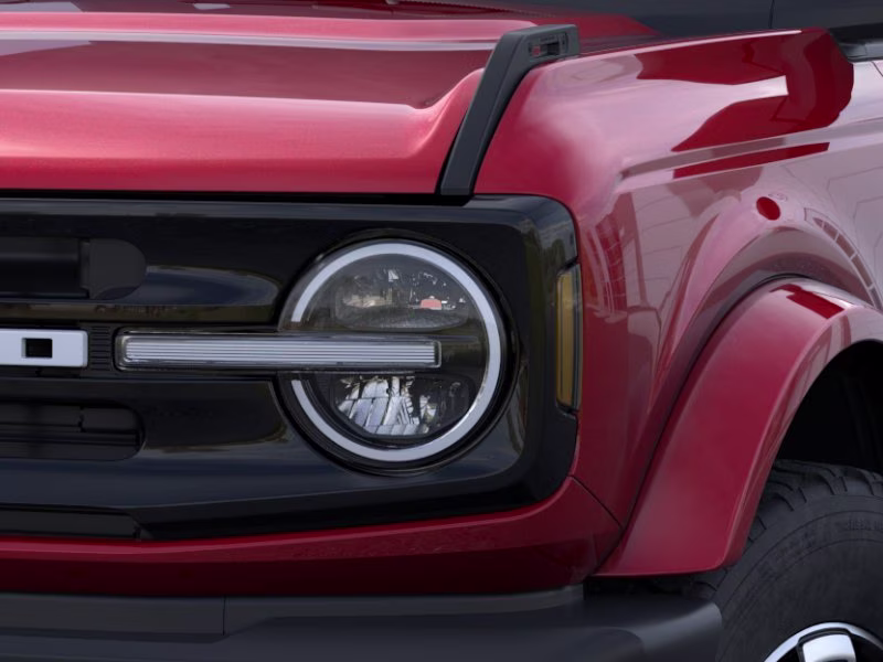 2026 Ruby Red Metallic Tinted Clearcoat Ford Bronco Outer Banks 4X4 SUV