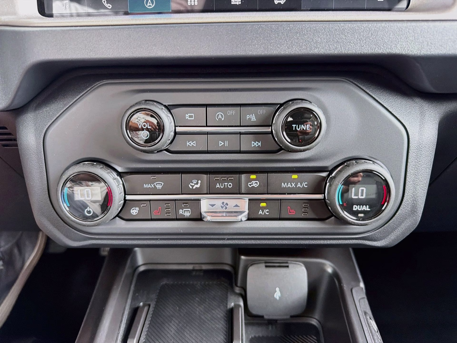 2026 Marsh Gray Ford Bronco Outer Banks 4X4 SUV
