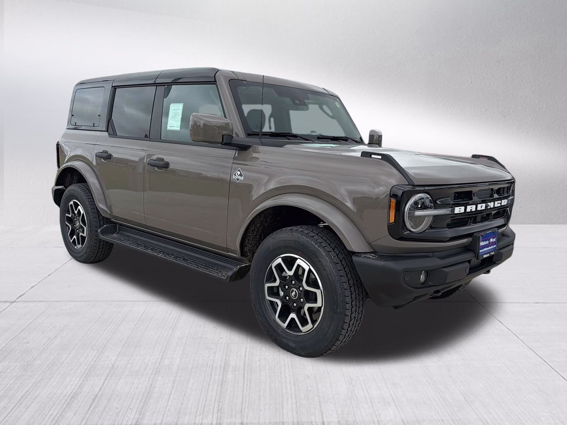 2026 Marsh Gray Ford Bronco Outer Banks 4X4 SUV