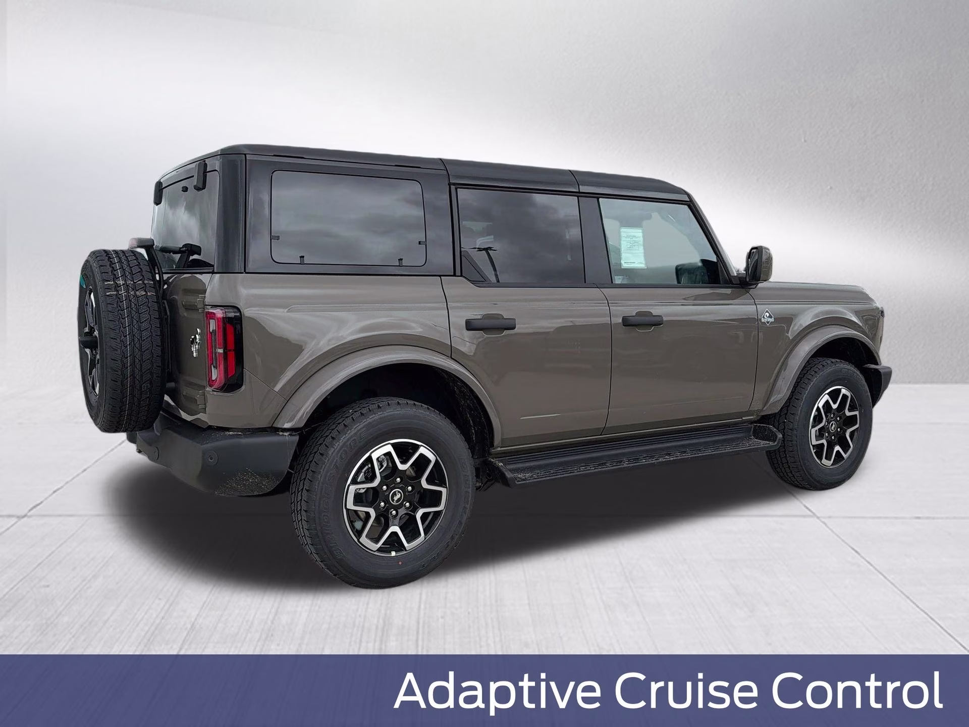 2026 Marsh Gray Ford Bronco Outer Banks 4X4 SUV