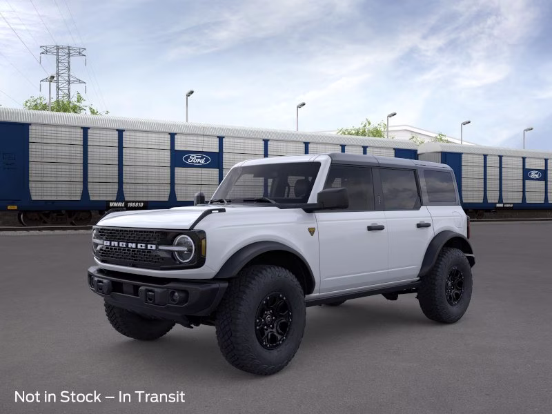 2026 Oxford White Ford Bronco Badlands 4X4 SUV