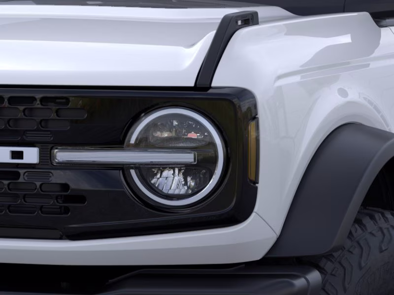 2026 Oxford White Ford Bronco Badlands 4X4 SUV