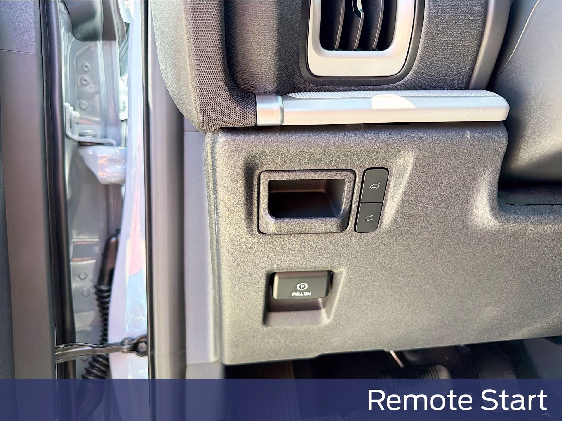 2027 Glacier Gray Metallic Tri-Coat Ford Expedition Max Active RWD SUV