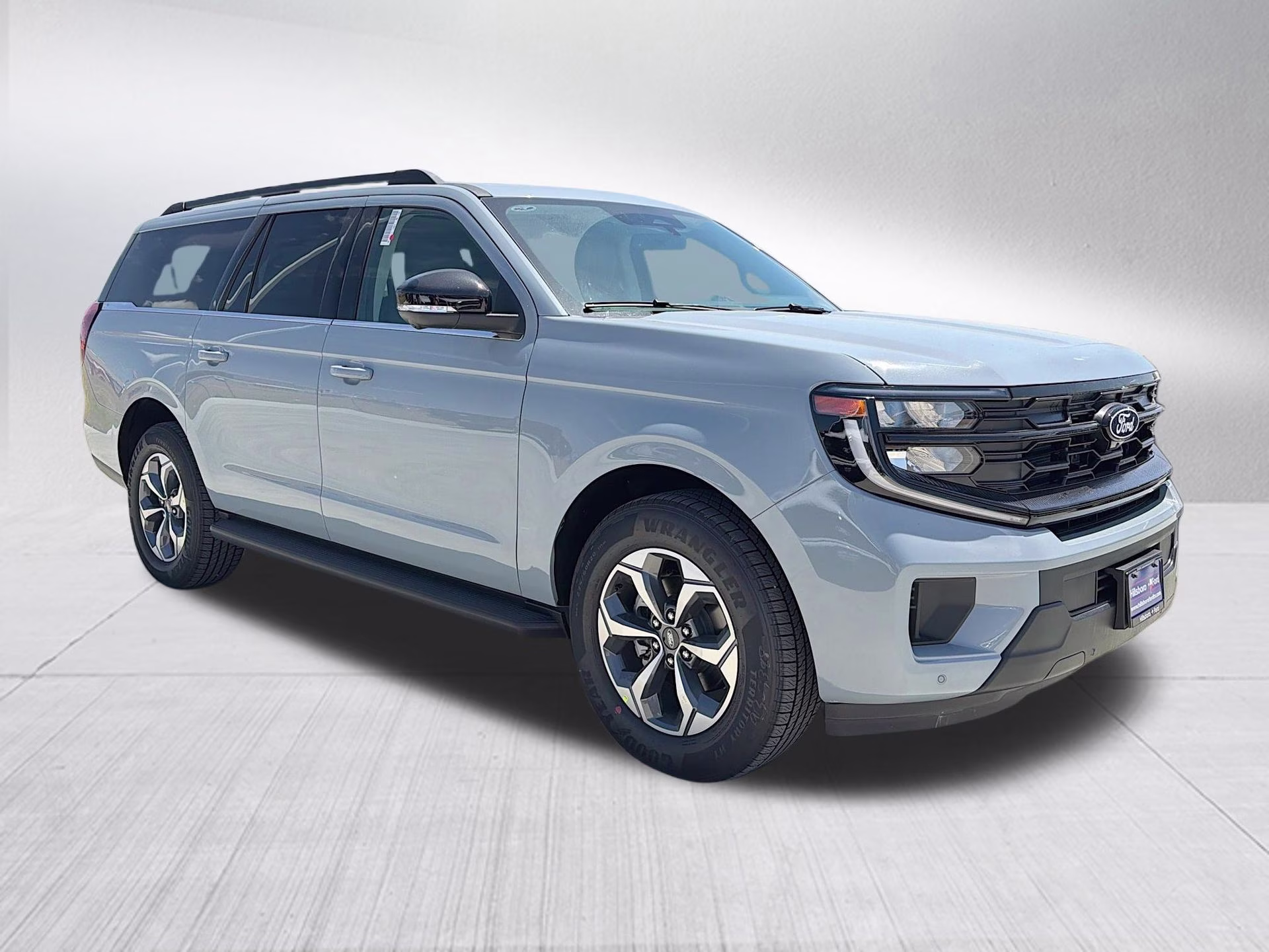 2027 Glacier Gray Metallic Tri-Coat Ford Expedition Max Active RWD SUV