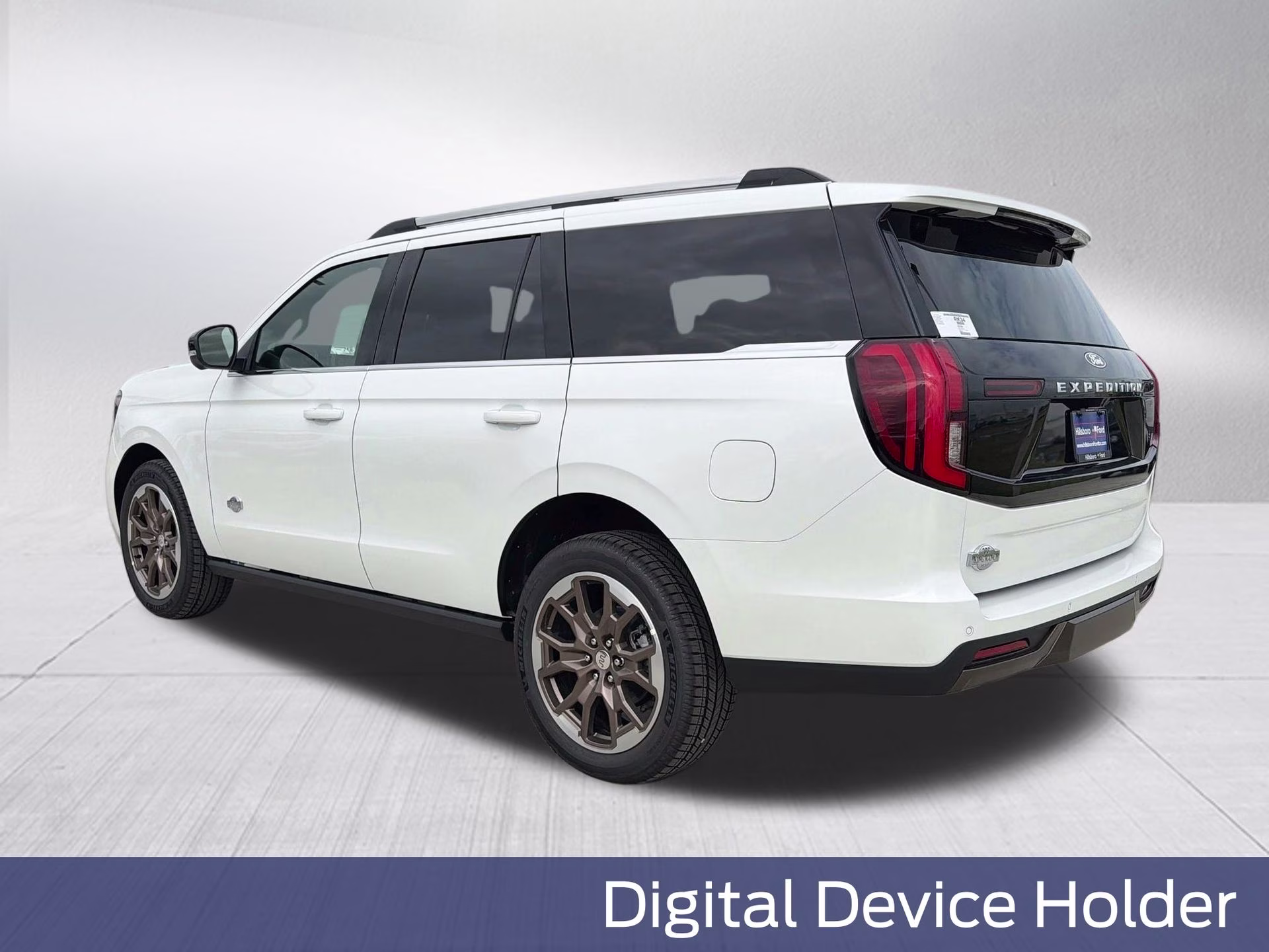 2027 Star White Metallic Tri-Coat Ford Expedition King Ranch 4X4 SUV
