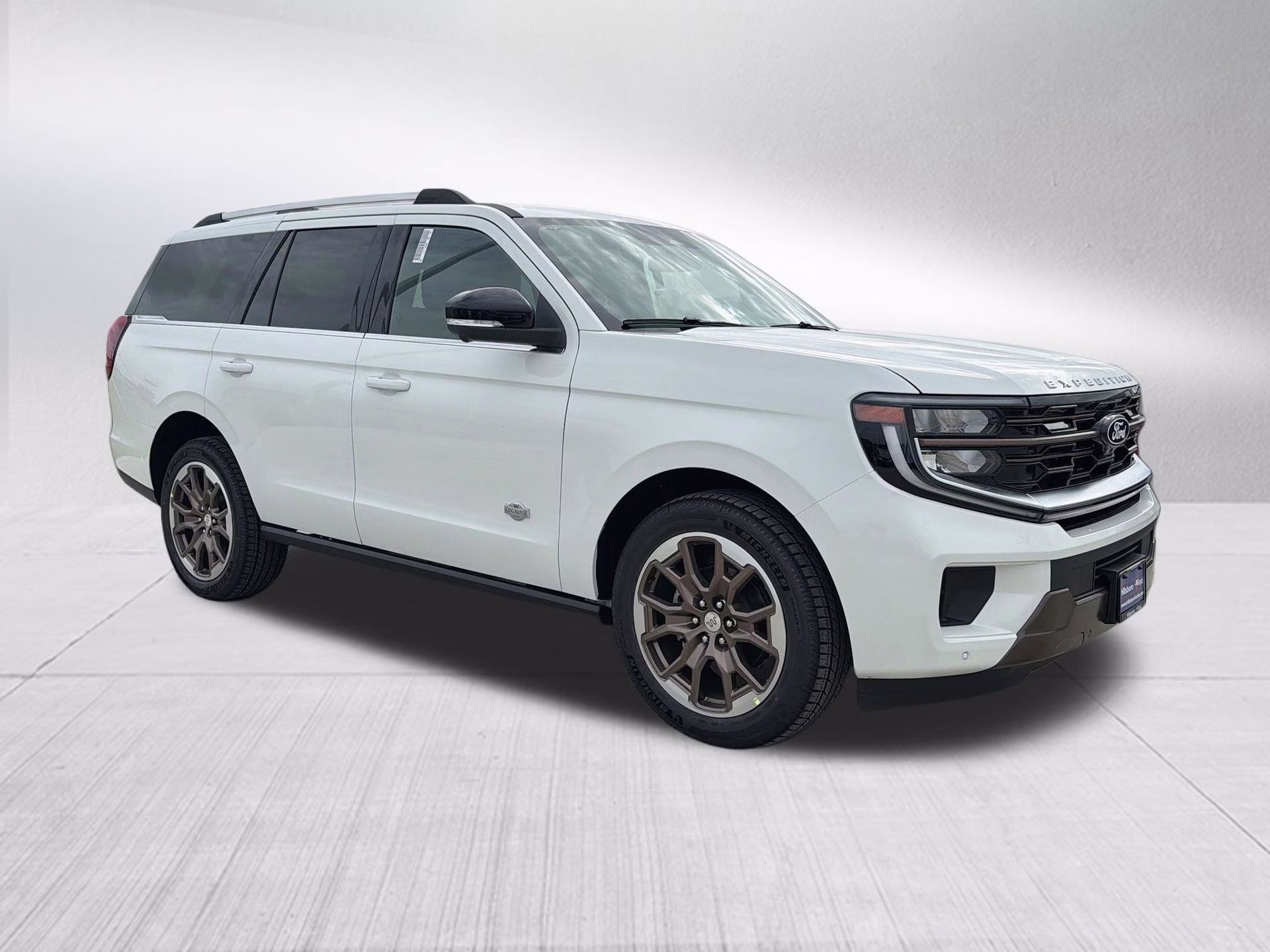2027 Star White Metallic Tri-Coat Ford Expedition King Ranch 4X4 SUV