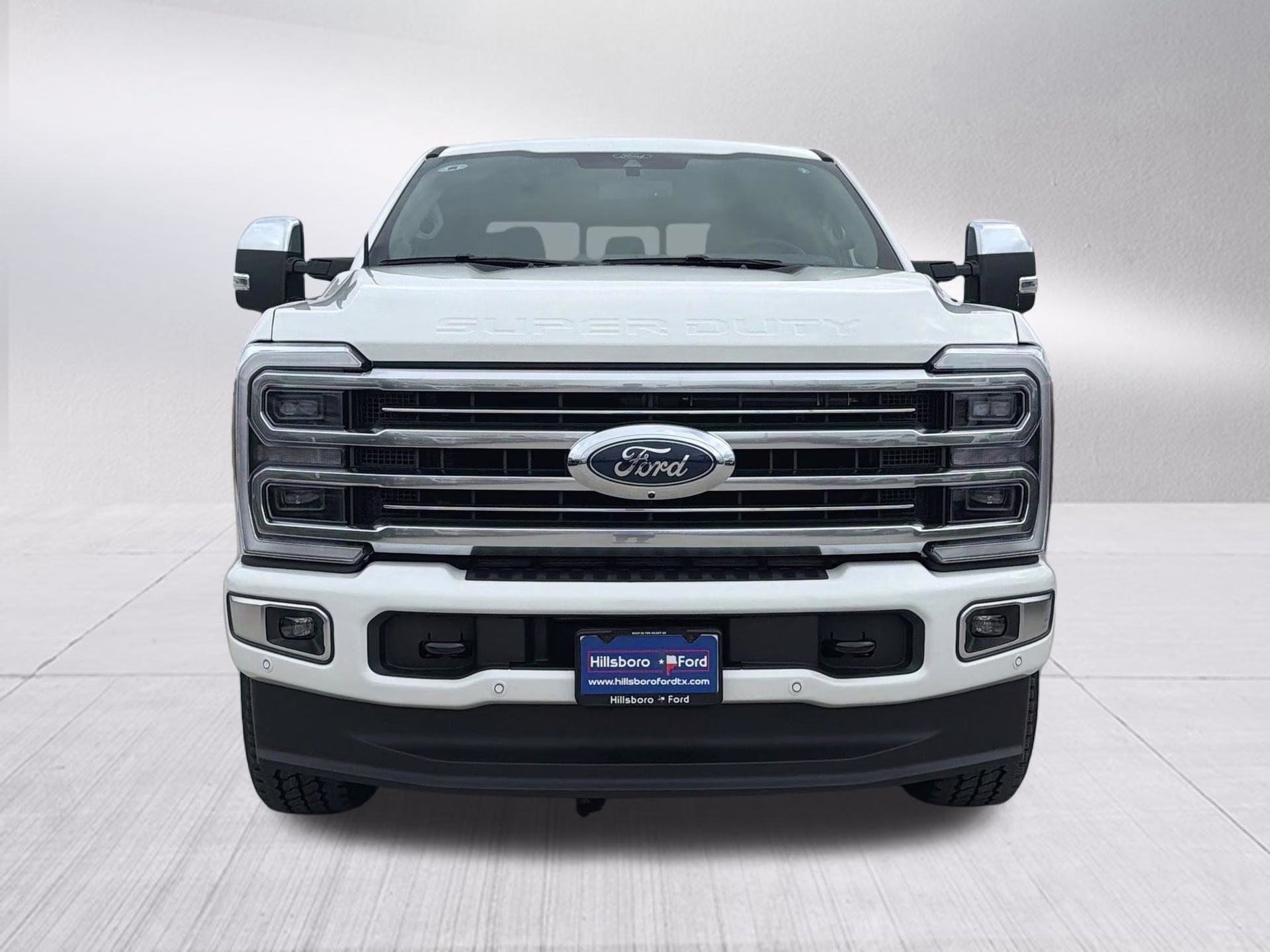2026 Star White Metallic Tri-Coat Ford Super Duty F-250 SRW Platinum 4X4 Truck