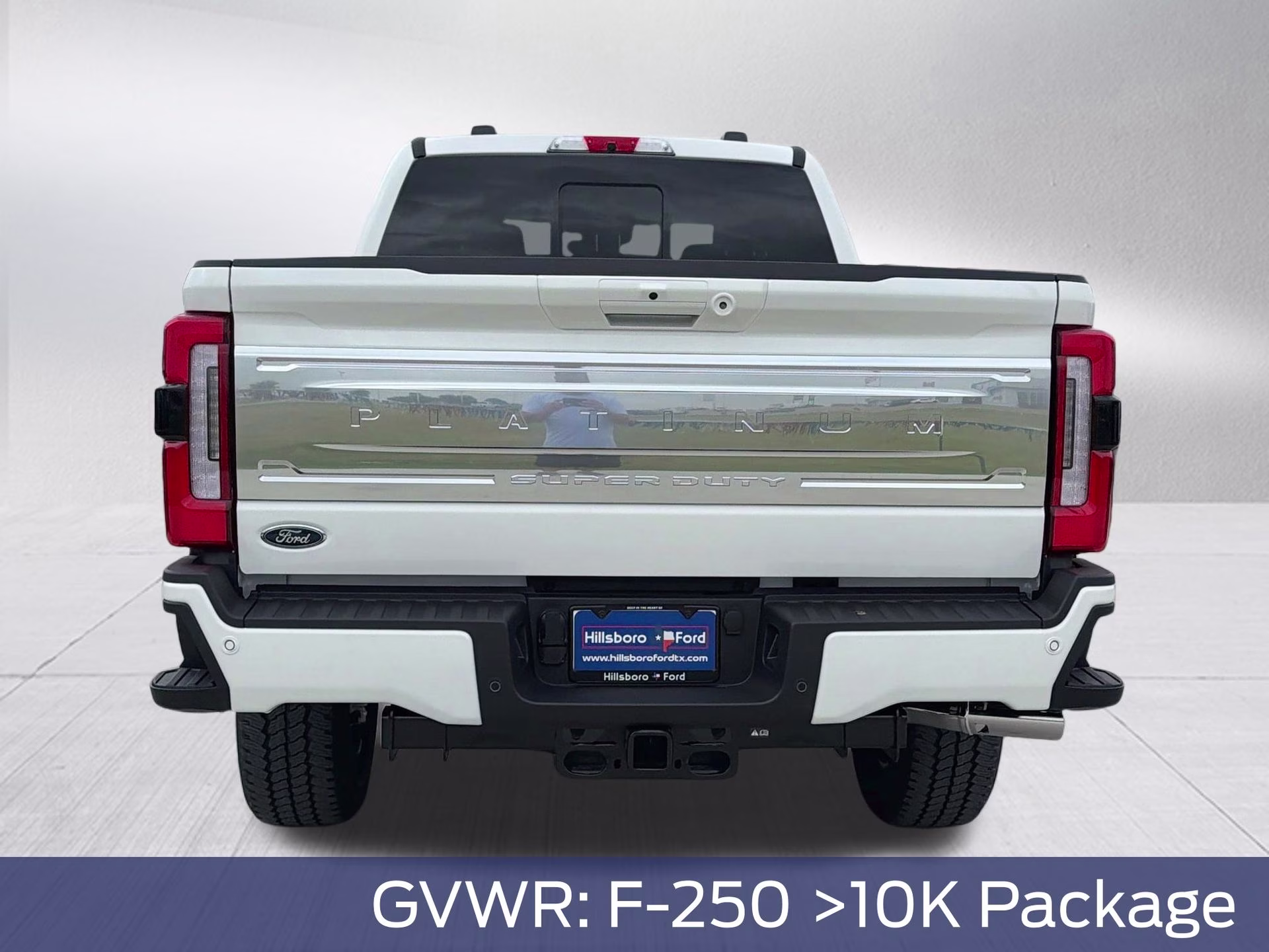 2026 Star White Metallic Tri-Coat Ford Super Duty F-250 SRW Platinum 4X4 Truck