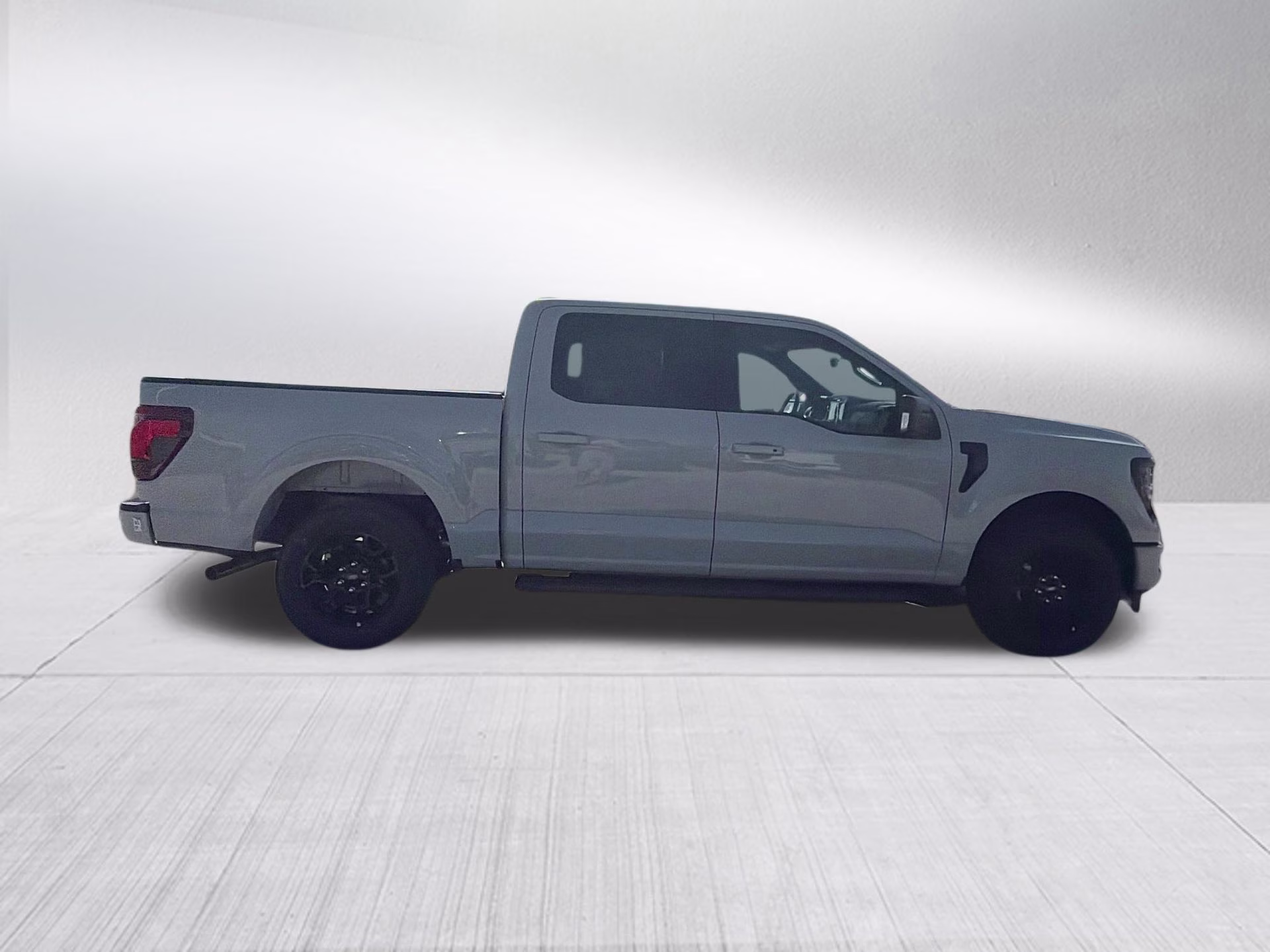 2026 Avalanche Ford F-150 XLT RWD Truck