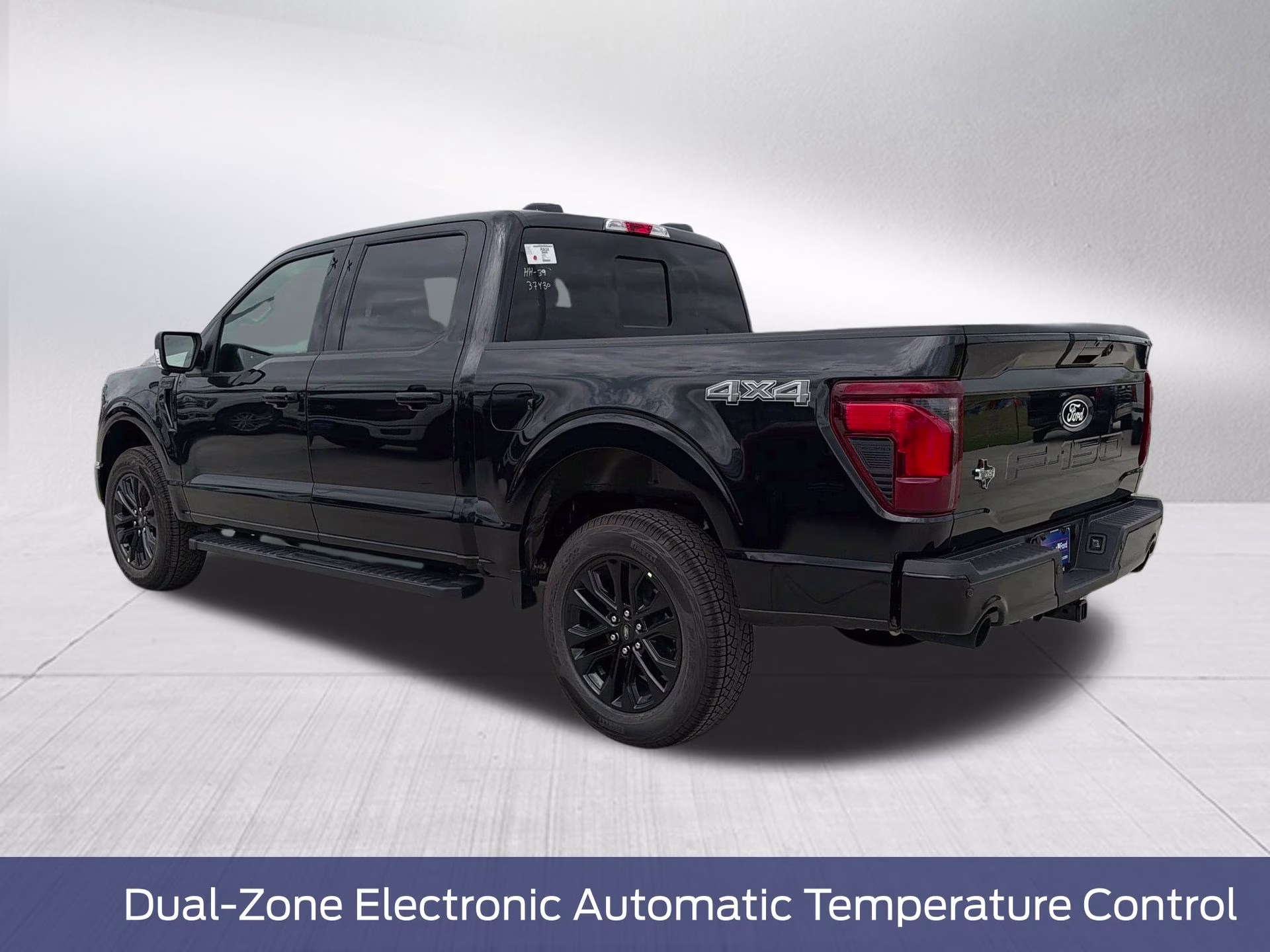 2026 Agate Black Metallic Ford F-150 XLT 4X4 Truck