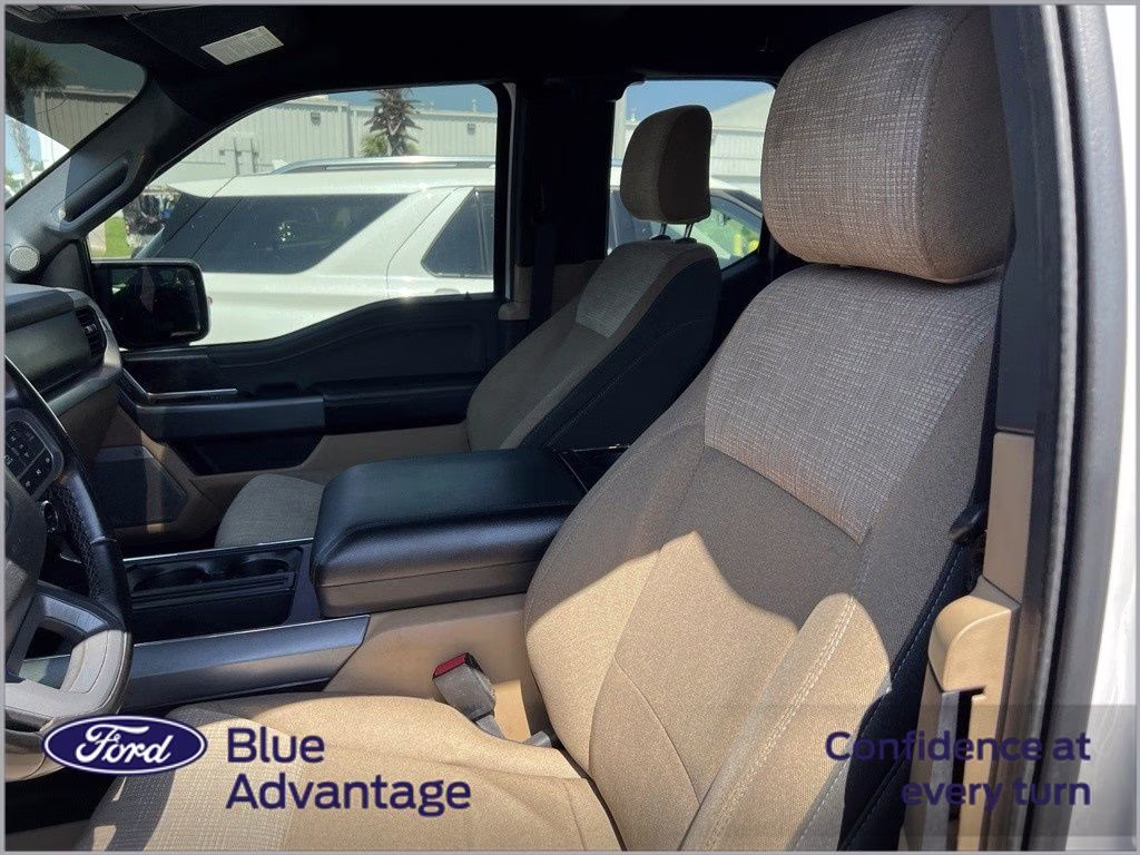 2023 Oxford White Ford F-150 XLT 4X4 Truck