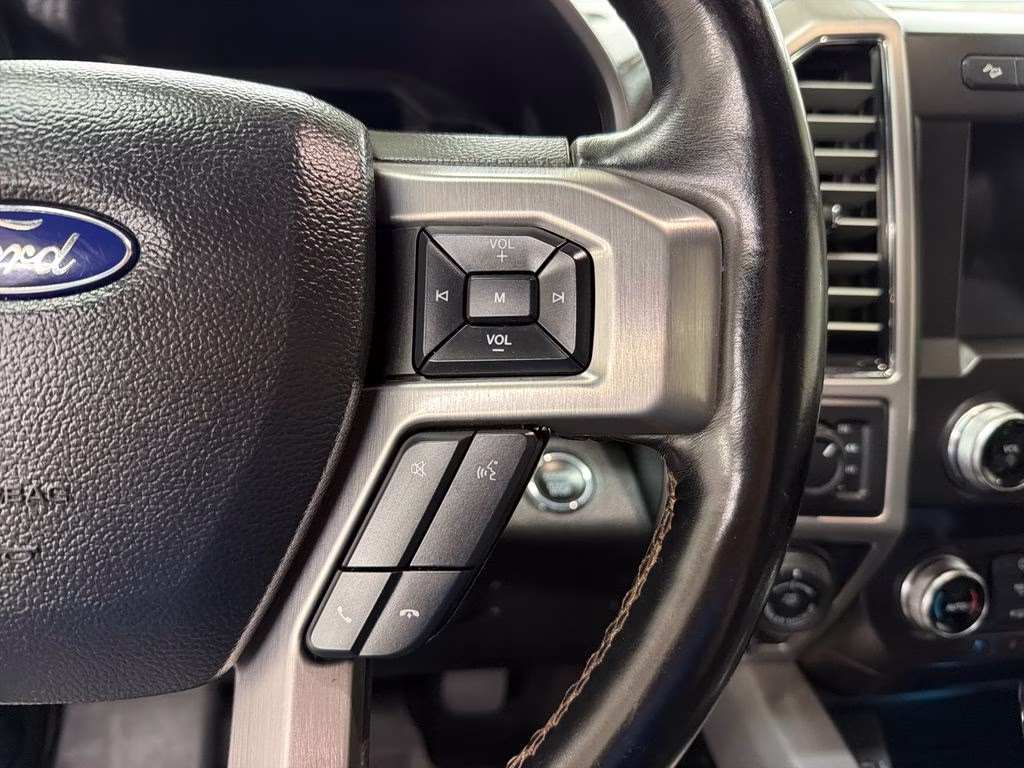 2020 Iconic Silver Metallic Ford F-150 Platinum 4X4 Truck