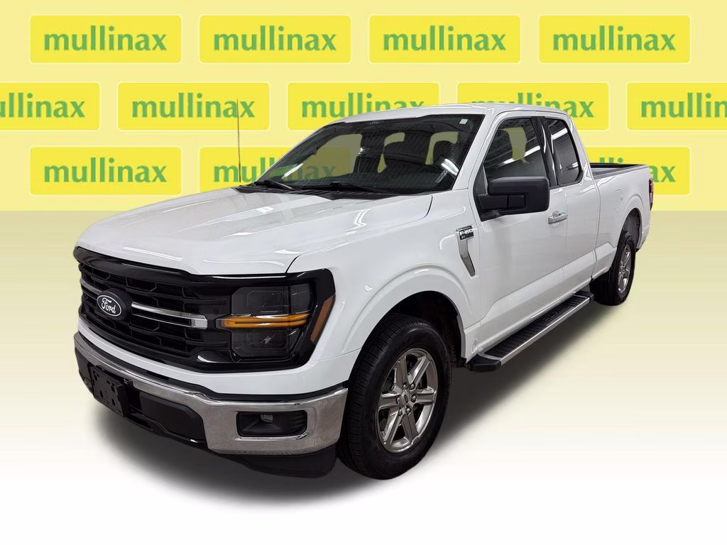 2025 Oxford White Ford F-150 XLT RWD Truck