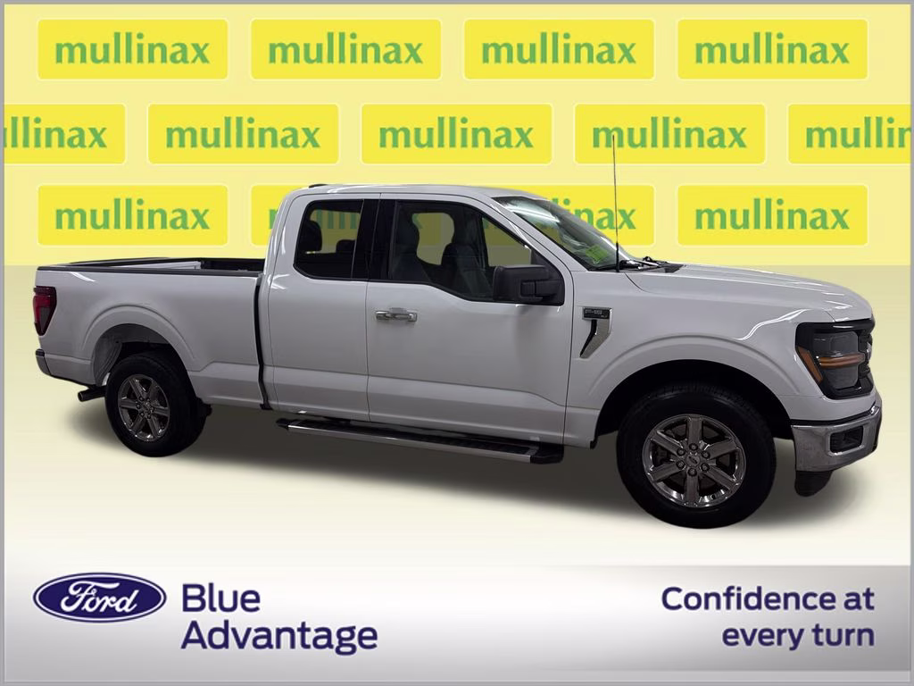 2025 Oxford White Ford F-150 XLT RWD Truck