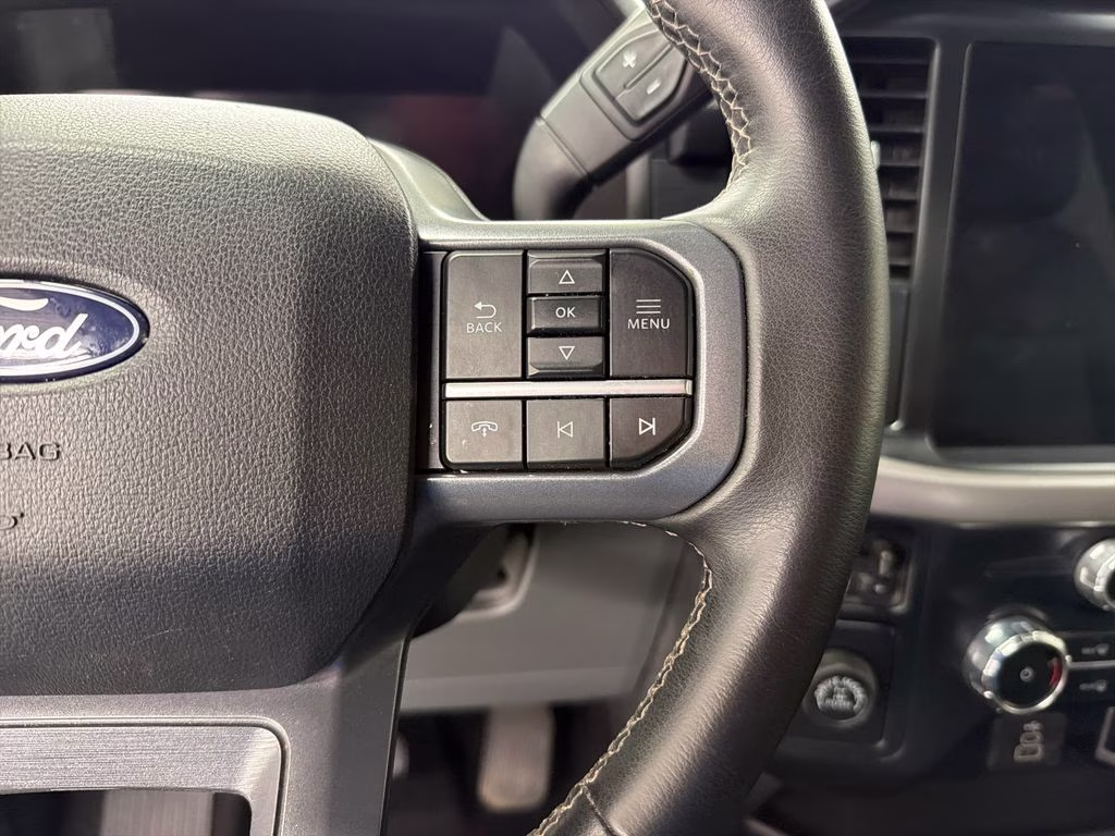 2025 Oxford White Ford F-150 XLT RWD Truck