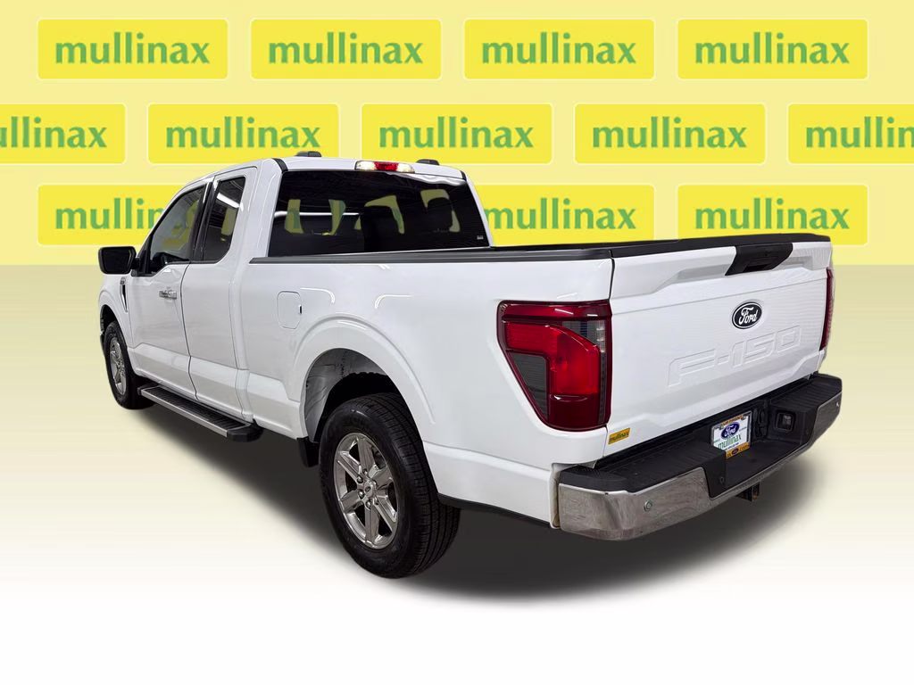 2025 Oxford White Ford F-150 XLT RWD Truck