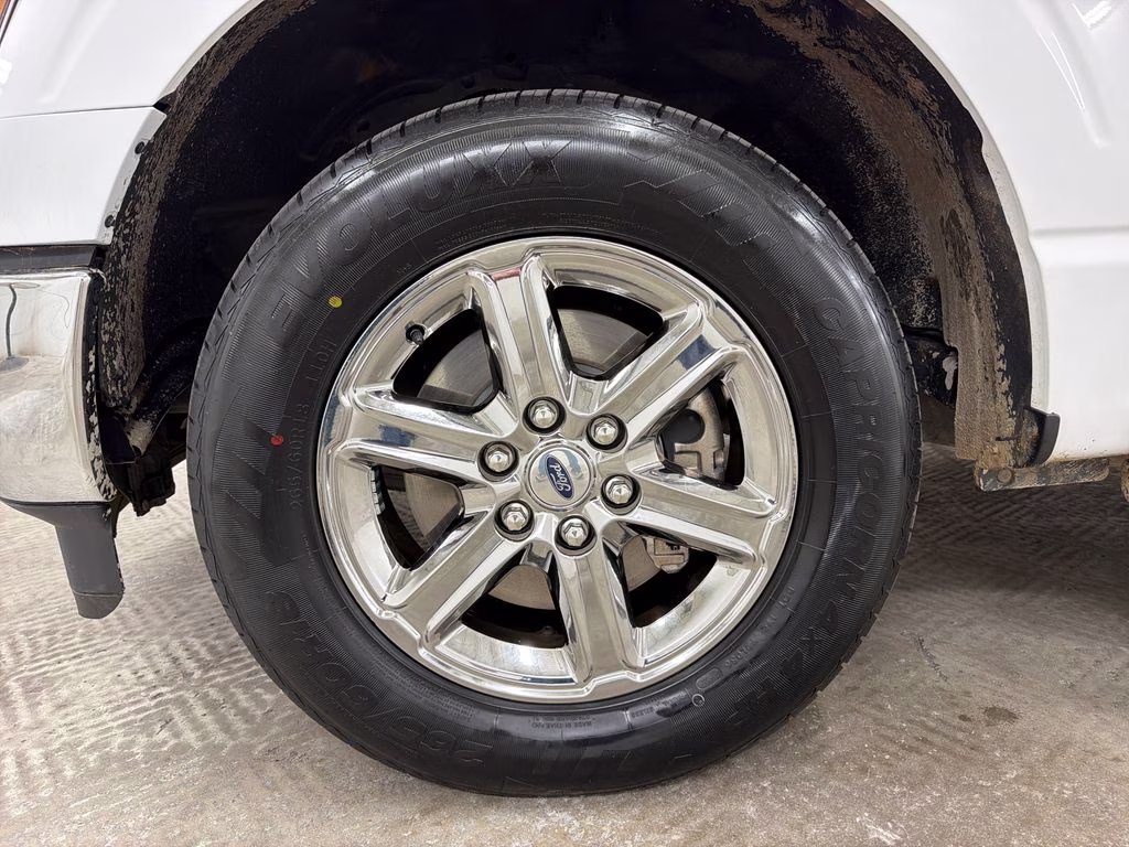 2025 Oxford White Ford F-150 XLT RWD Truck