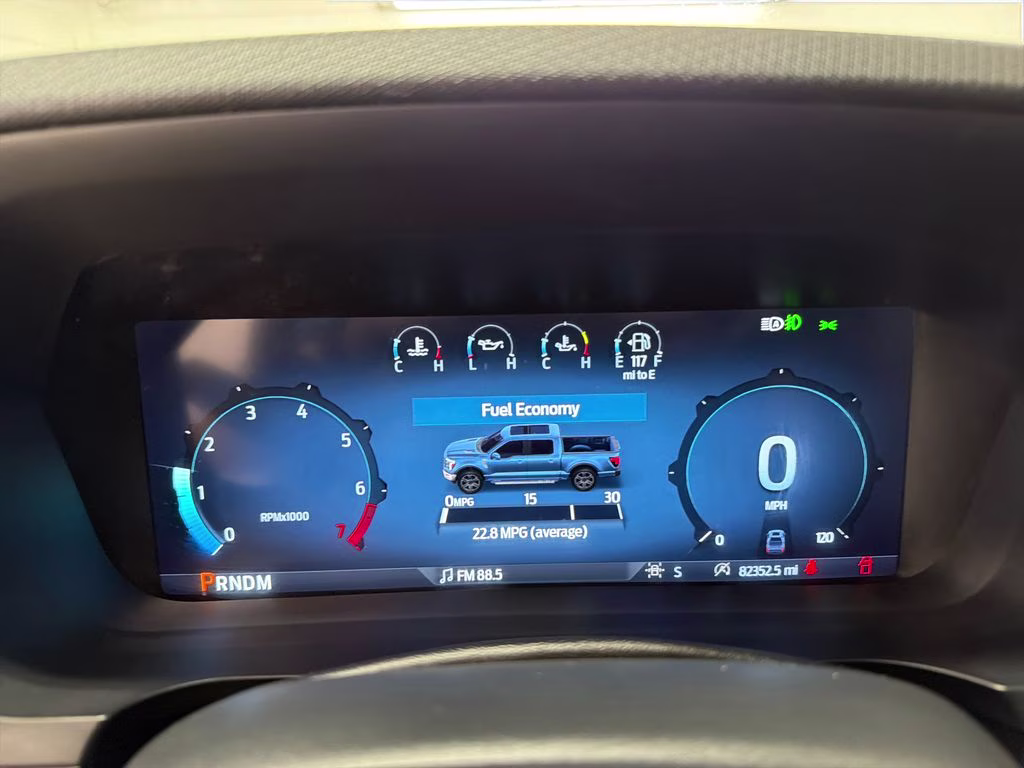 2025 Oxford White Ford F-150 XLT RWD Truck