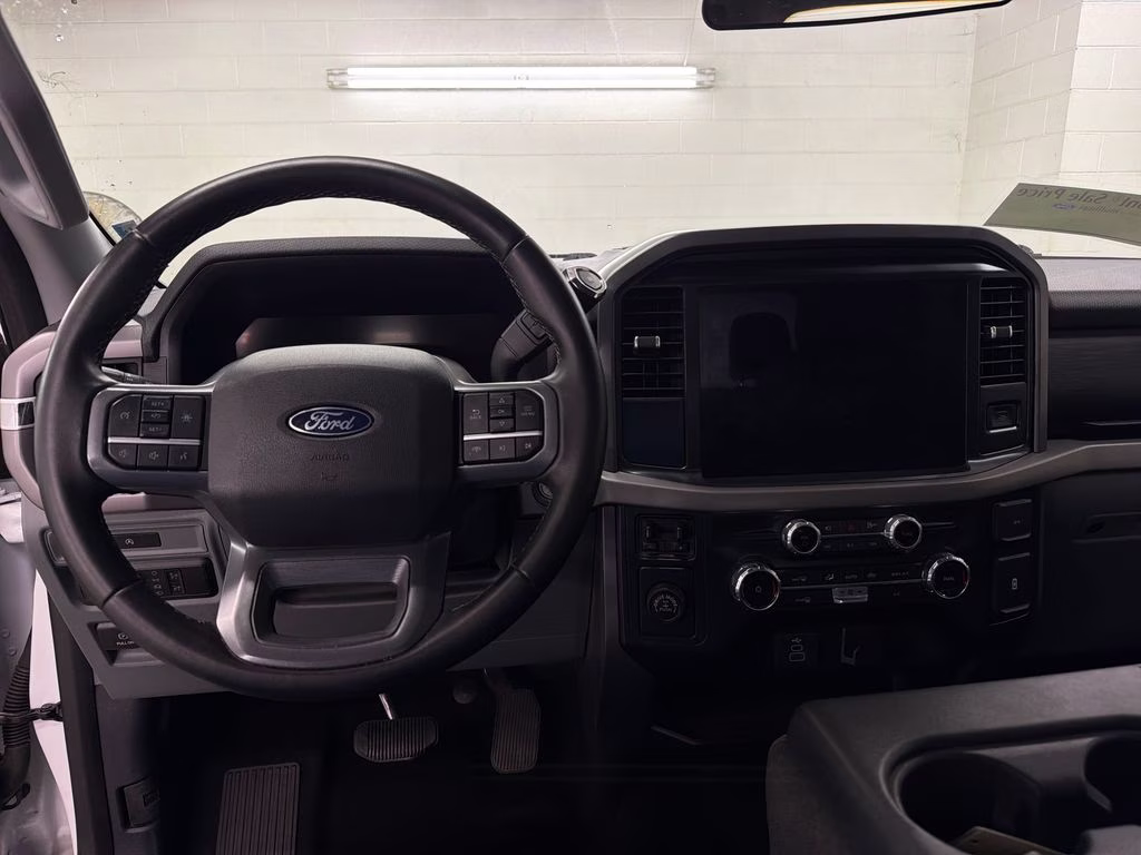 2025 Oxford White Ford F-150 XLT RWD Truck