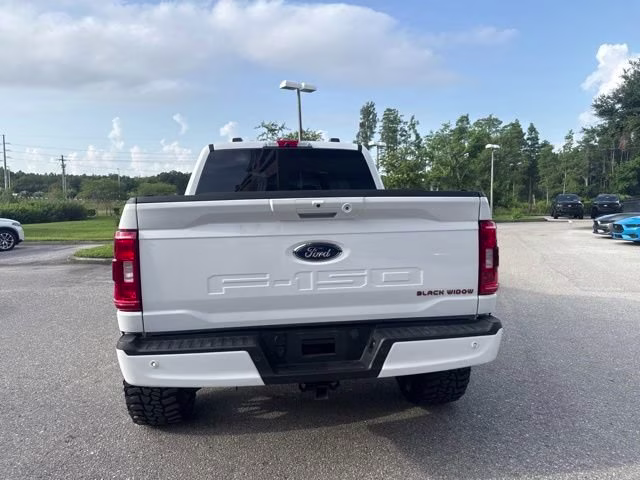 2021 Oxford White Ford F-150 XLT Crew Cab Pickup 4X4 Truck