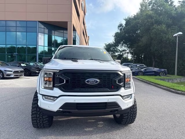 2021 Oxford White Ford F-150 XLT Crew Cab Pickup 4X4 Truck