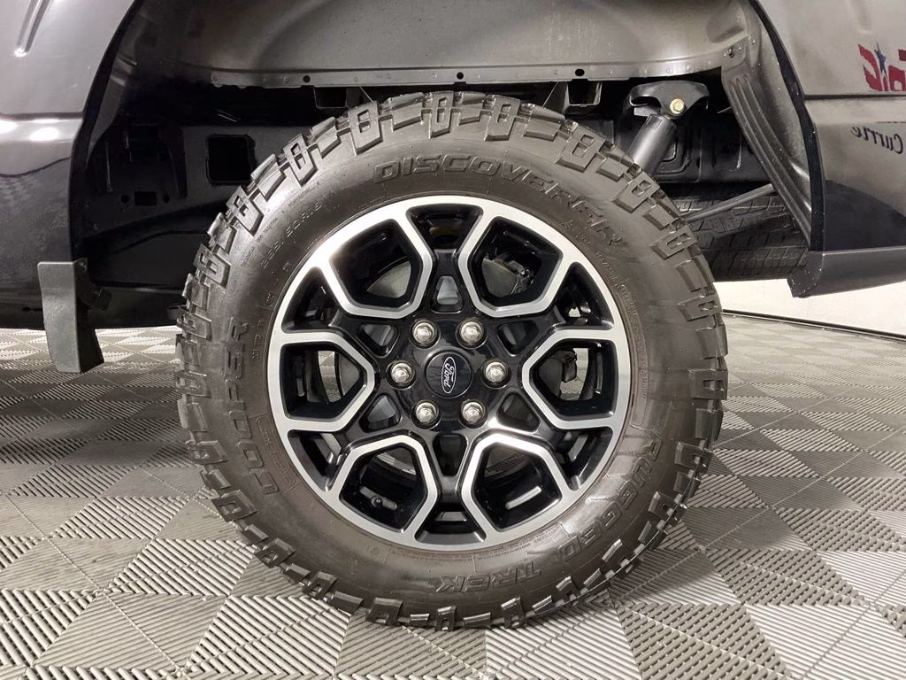 2022 Black Metallic Ford F-150 XLT 4X4 Truck
