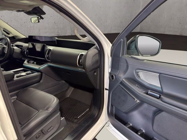 2026 White Metallic Ford Expedition Max Platinum 4X4 SUV
