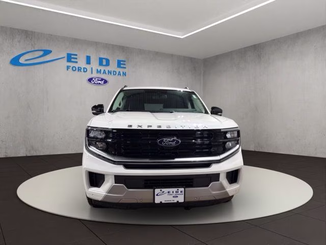 2026 White Metallic Ford Expedition Max Platinum 4X4 SUV