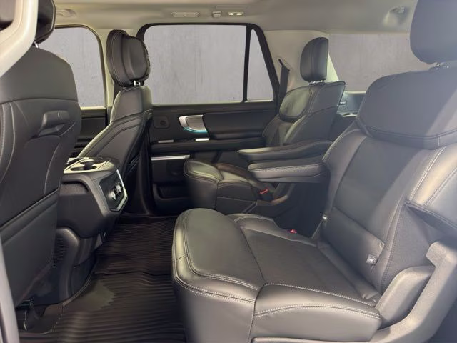 2026 White Metallic Ford Expedition Max Platinum 4X4 SUV