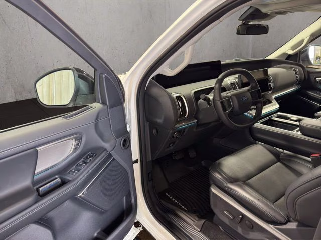 2026 White Metallic Ford Expedition Max Platinum 4X4 SUV