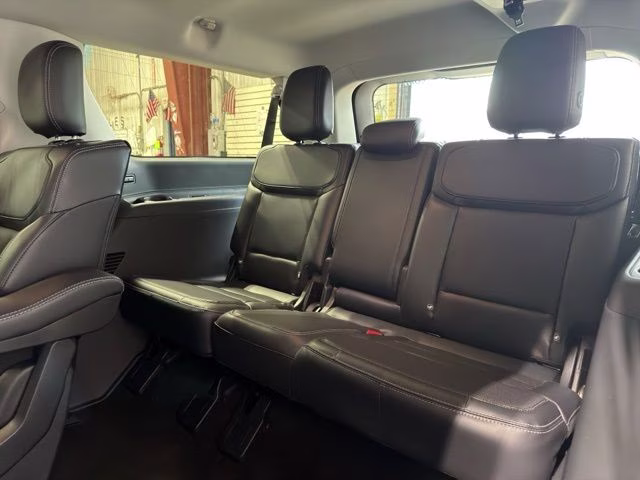 2026 White Metallic Ford Expedition Max Platinum 4X4 SUV
