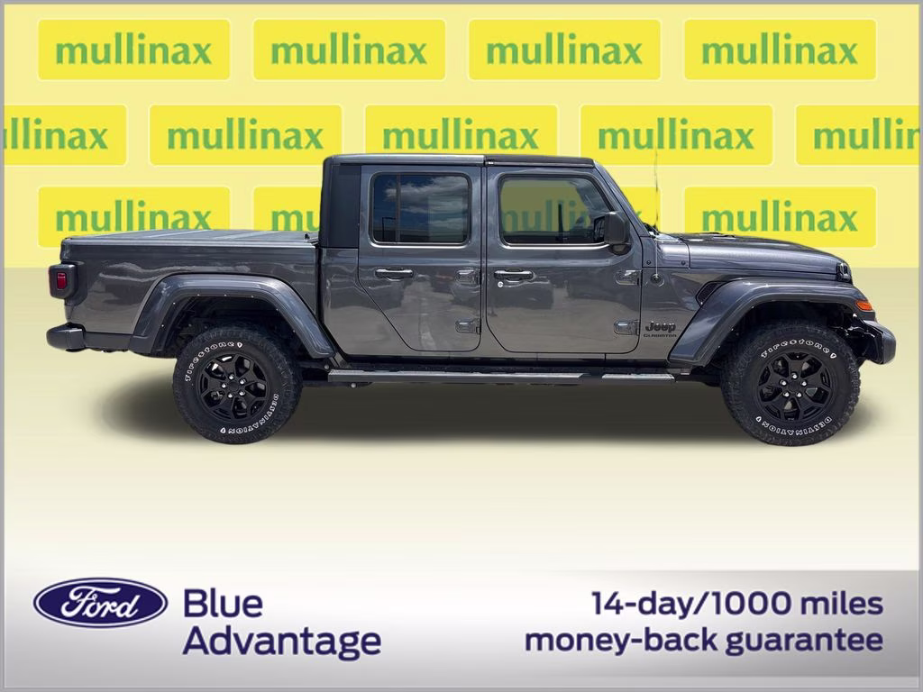 2022 Granite Crystal Metallic Clearcoat Jeep Gladiator Willys 4X4 Truck