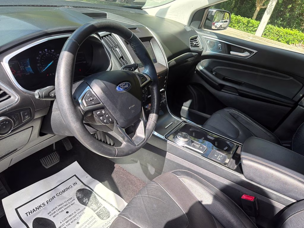 2020 Agate Black Ford Edge Titanium FWD SUV