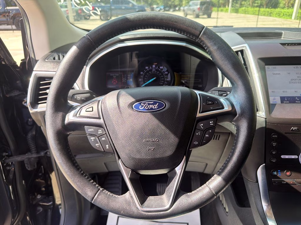 2020 Agate Black Ford Edge Titanium FWD SUV