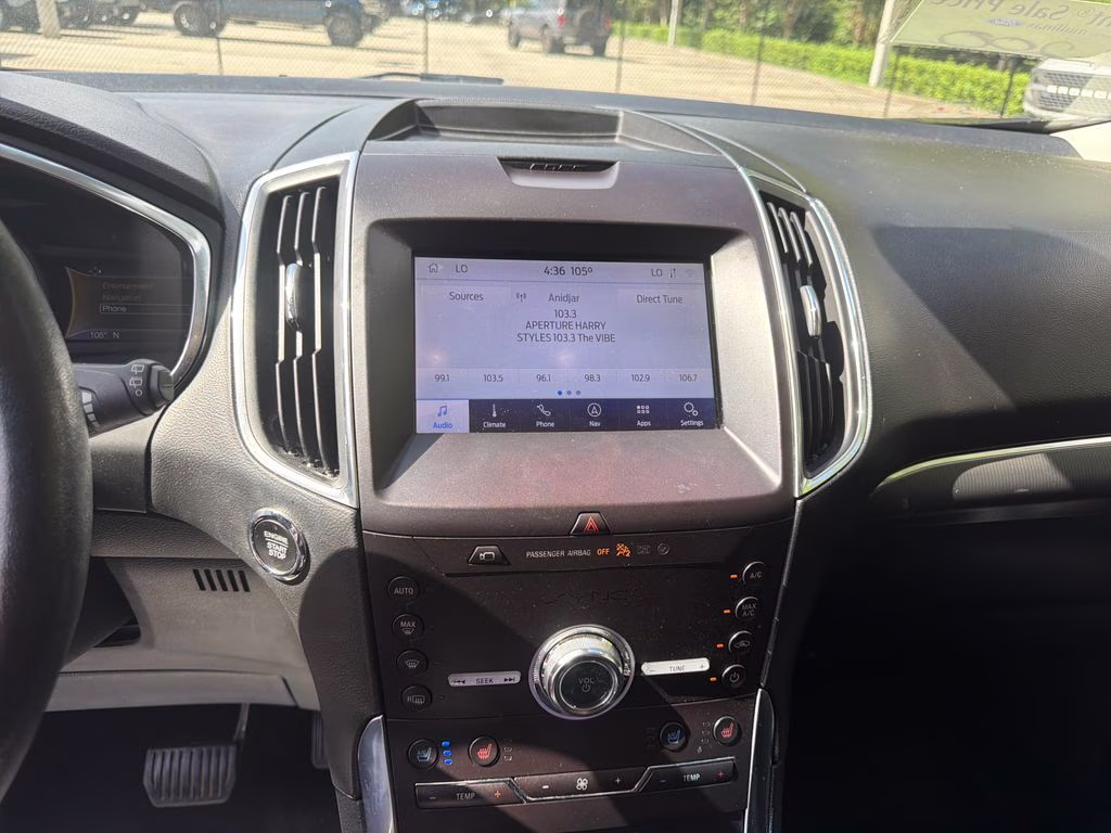 2020 Agate Black Ford Edge Titanium FWD SUV