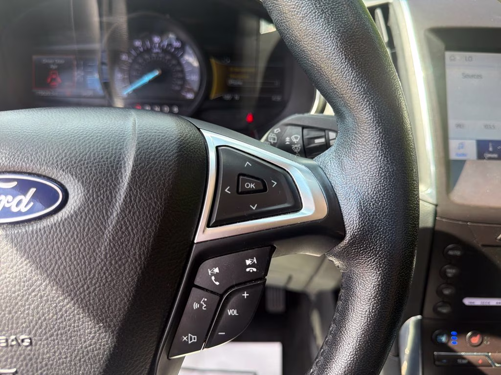 2020 Agate Black Ford Edge Titanium FWD SUV