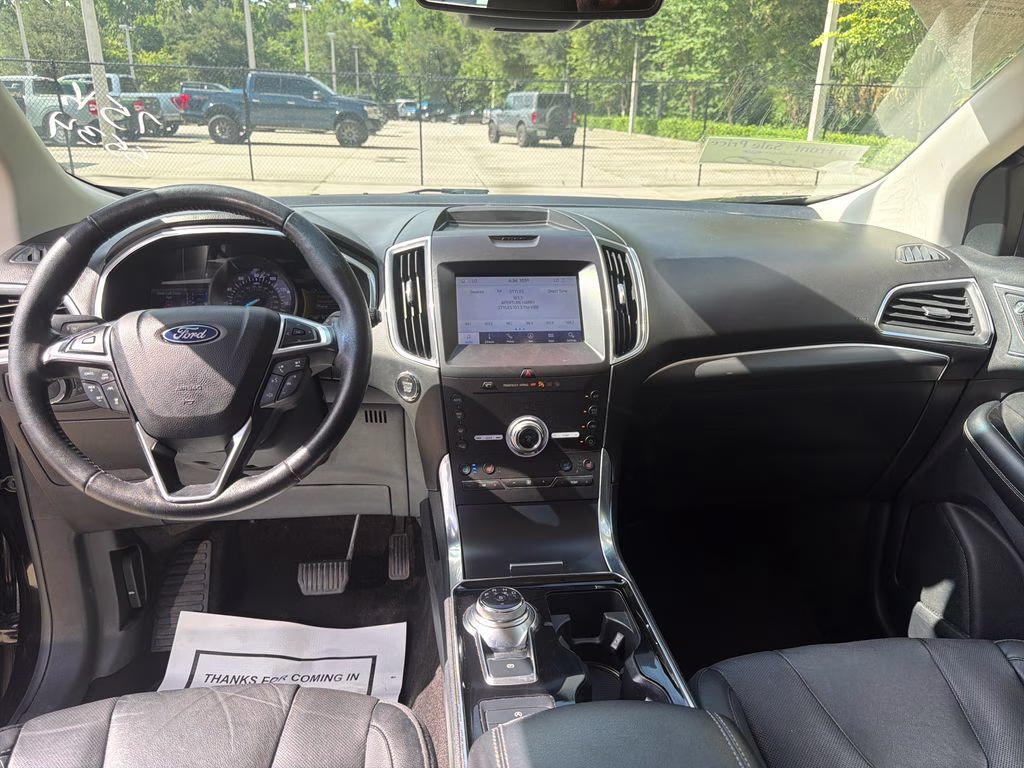 2020 Agate Black Ford Edge Titanium FWD SUV