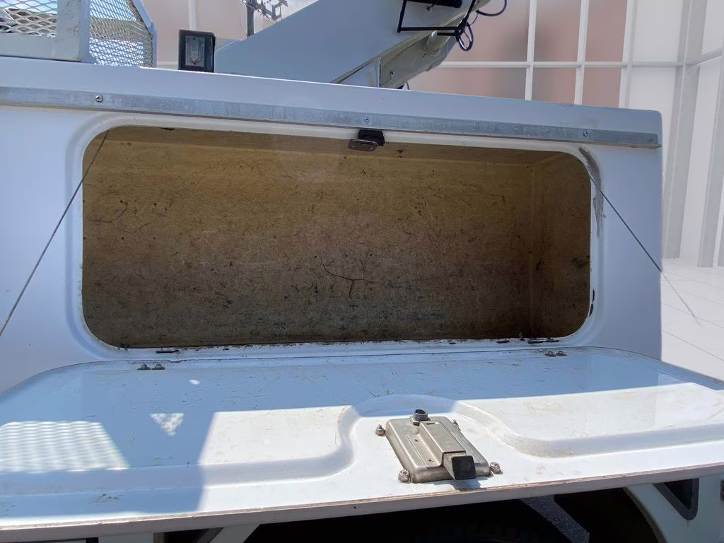 2015 White Freightliner 108SD Bucket Truck