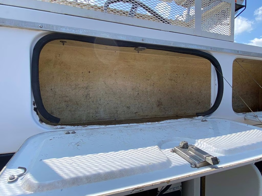 2015 White Freightliner 108SD Bucket Truck