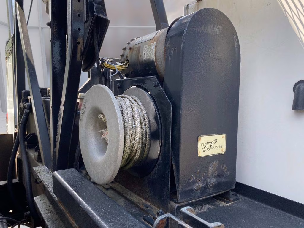 2015 White Freightliner 108SD Bucket Truck