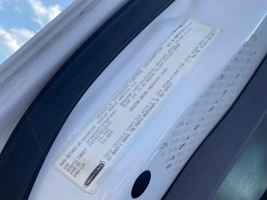 2015 White Freightliner 108SD Bucket Truck