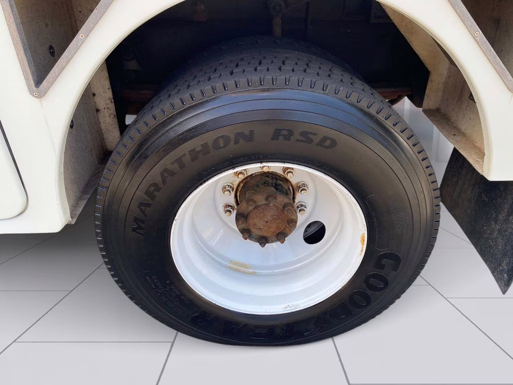 2015 White Freightliner 108SD Bucket Truck