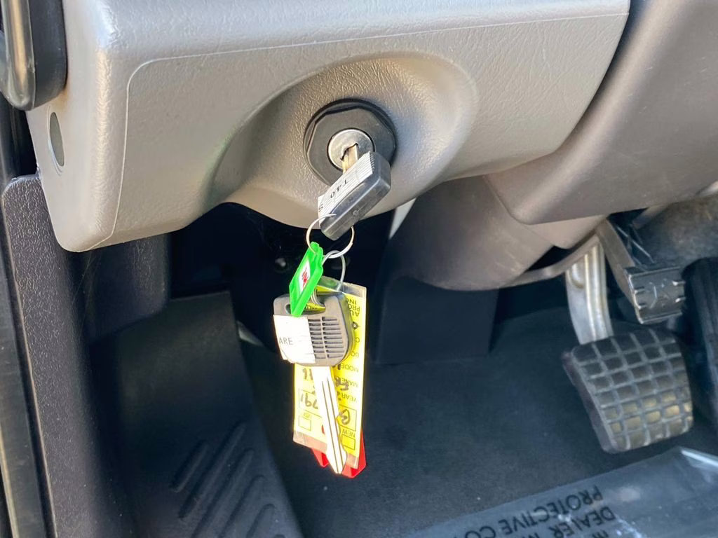 2015 White Freightliner 108SD Bucket Truck