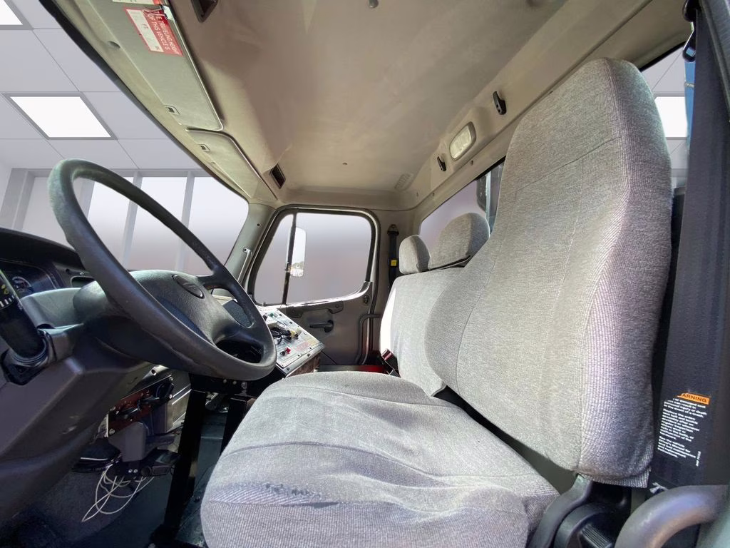 2015 White Freightliner 108SD Bucket Truck