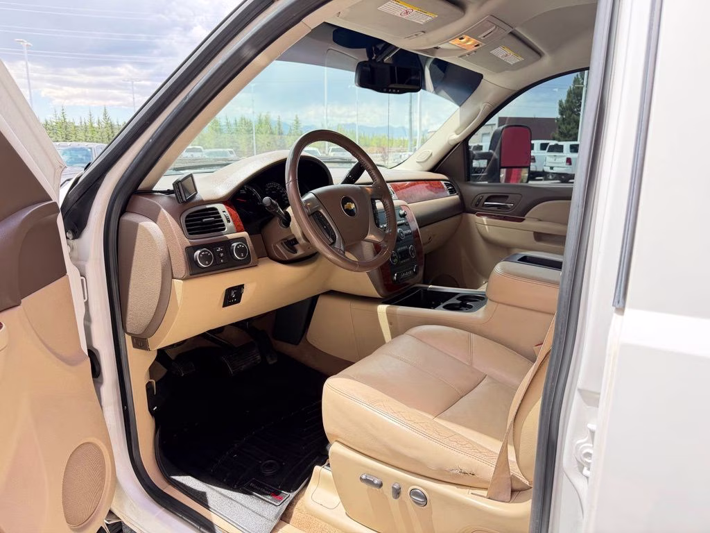 2011 Summit White Chevrolet Silverado 2500HD LTZ 4X4 Truck