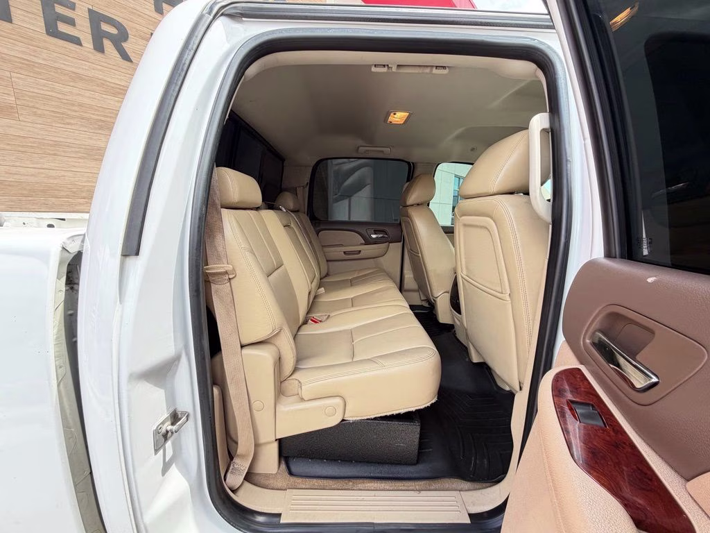 2011 Summit White Chevrolet Silverado 2500HD LTZ 4X4 Truck