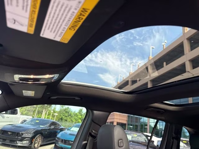 2026 Mountain Grey Metallic Mercedes-Benz GLB GLB 250 FWD SUV