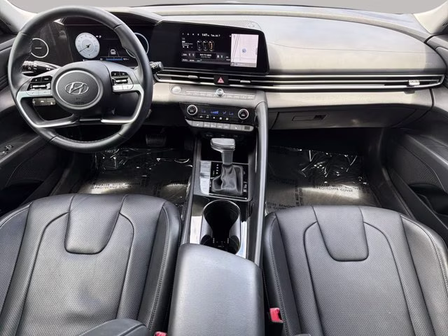 2023 Phantom Black Hyundai Elantra Limited FWD Sedan