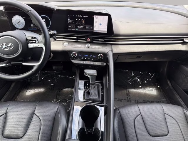 2023 Phantom Black Hyundai Elantra Limited FWD Sedan