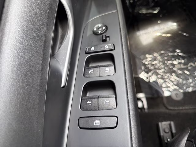 2023 Phantom Black Hyundai Elantra Limited FWD Sedan